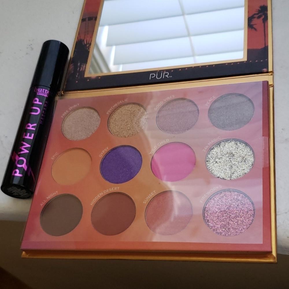 Makeup bundle - Picture 2 of 5